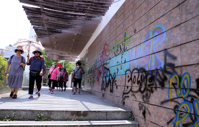 Thông tin từ đường dây nóng